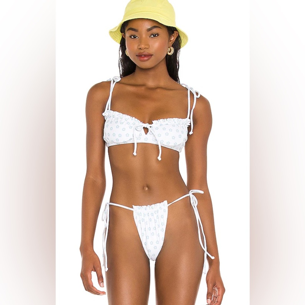 Lovers + friends Kapri bikini in Baby Blue Daisy